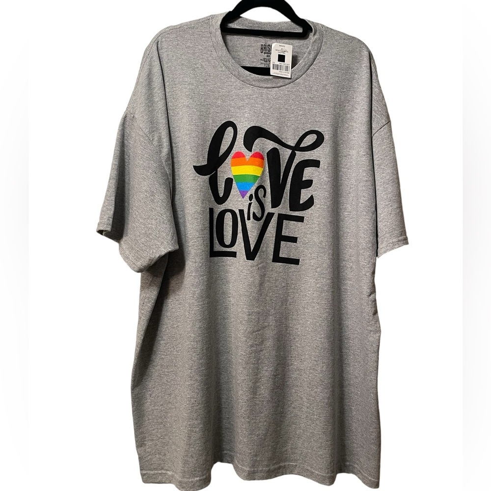 NWT Men’s “Love is Love”‎ gray T-shirt size 2X